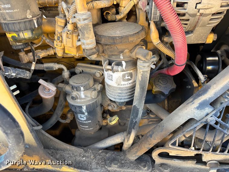 image for item DT0165 2013 John Deere 310SK backhoe