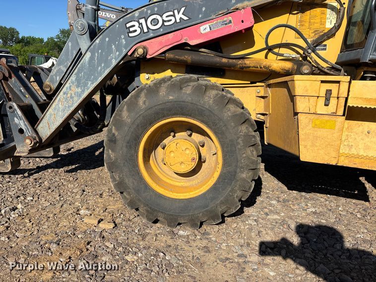 image for item DT0165 2013 John Deere 310SK backhoe