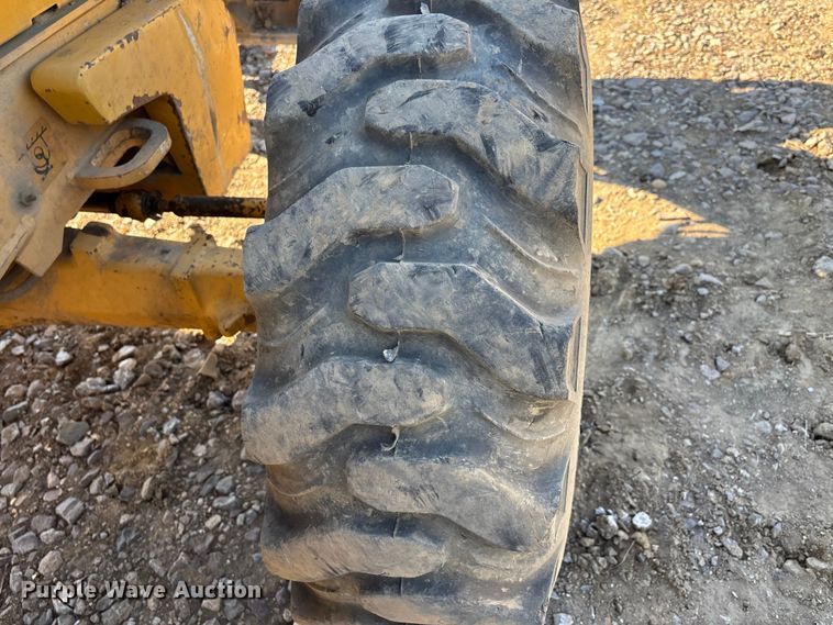 image for item DT0165 2013 John Deere 310SK backhoe