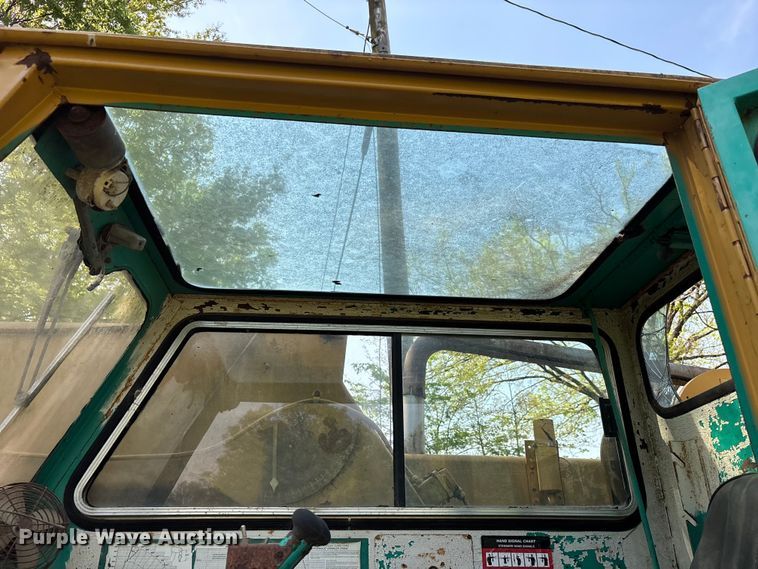 image for item DT0166 1988 Spandeck CR 2610 crane