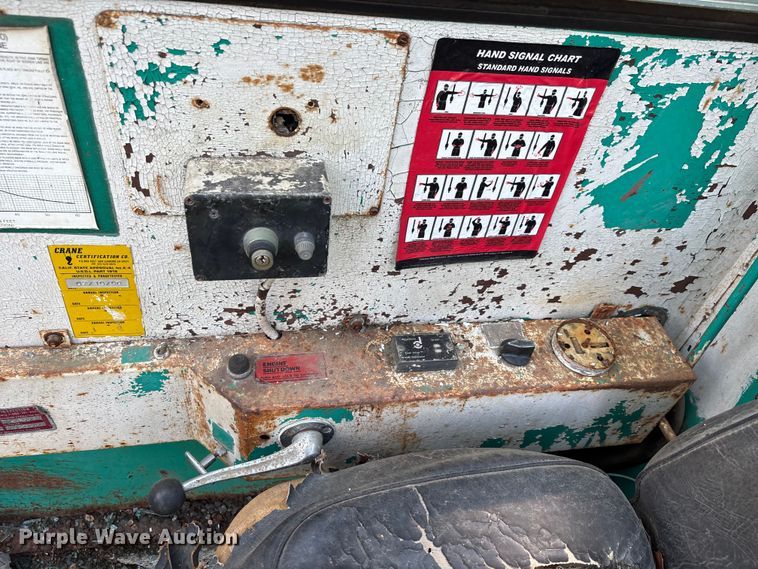 image for item DT0166 1988 Spandeck CR 2610 crane