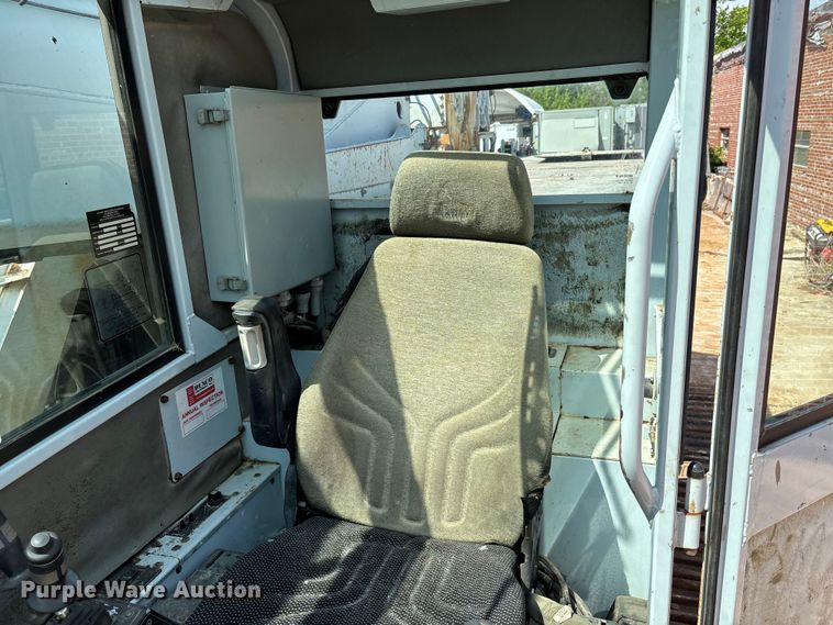 image for item DT0167 2006 Spandeck 14010 crane