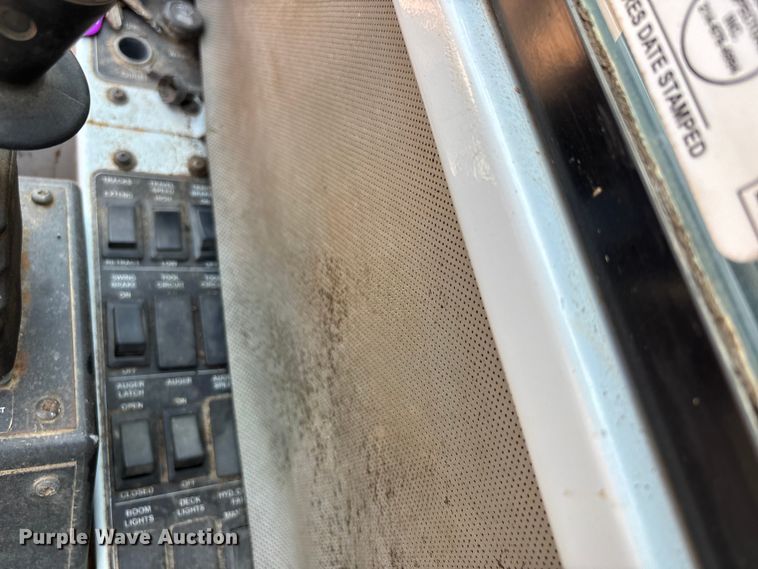 image for item DT0167 2006 Spandeck 14010 crane