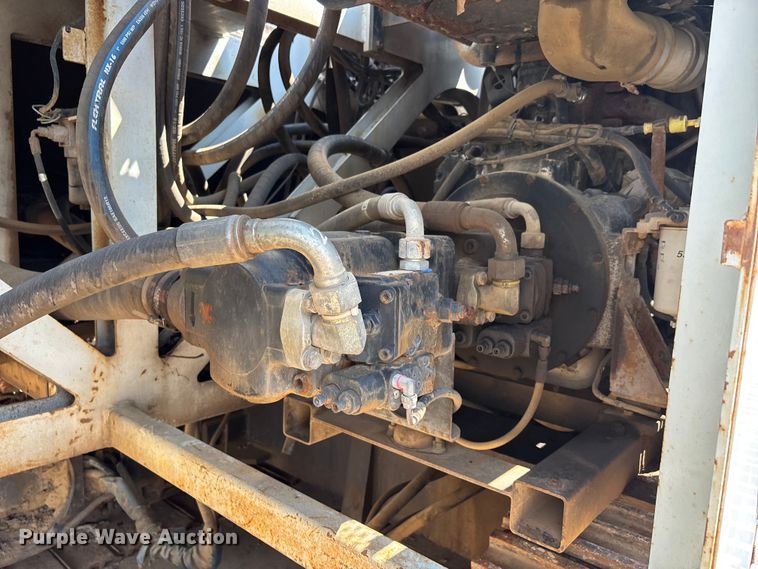 image for item DT0167 2006 Spandeck 14010 crane