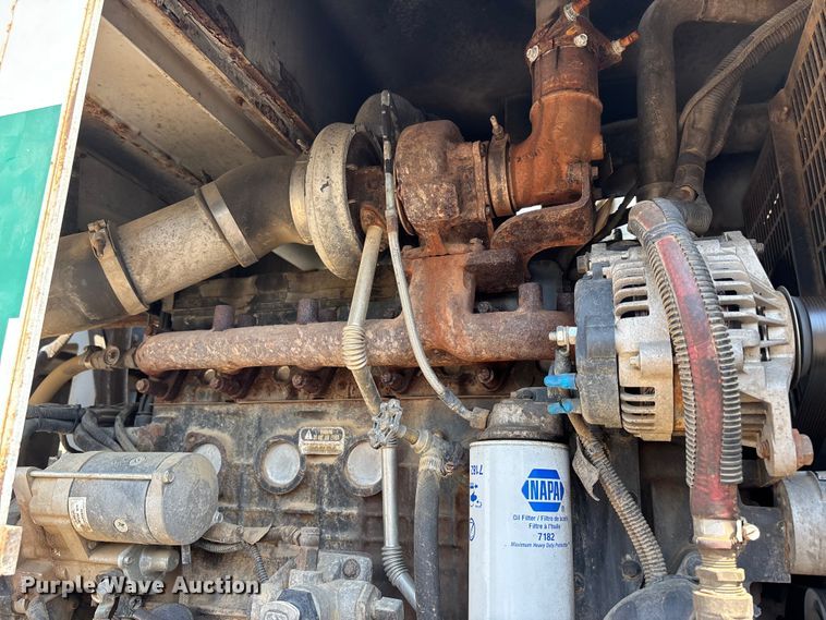 image for item DT0167 2006 Spandeck 14010 crane