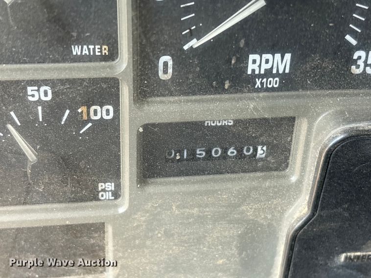 image for item DT0168 2000 International 4700 dump truck
