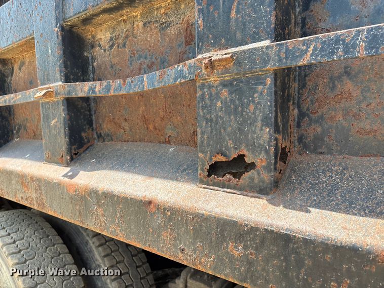 image for item DT0169 1997 Mack RD dump truck