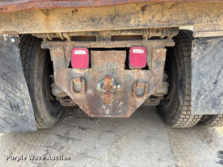 image for item DT0169 1997 Mack RD dump truck