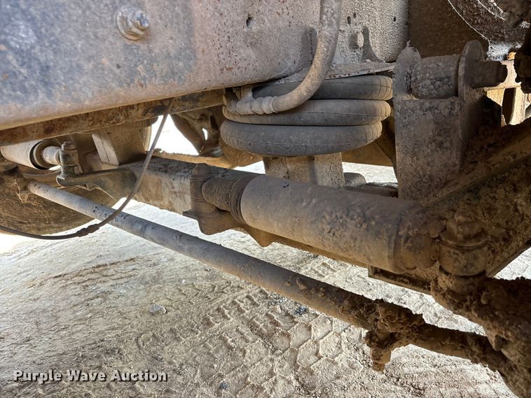 image for item DT0169 1997 Mack RD dump truck