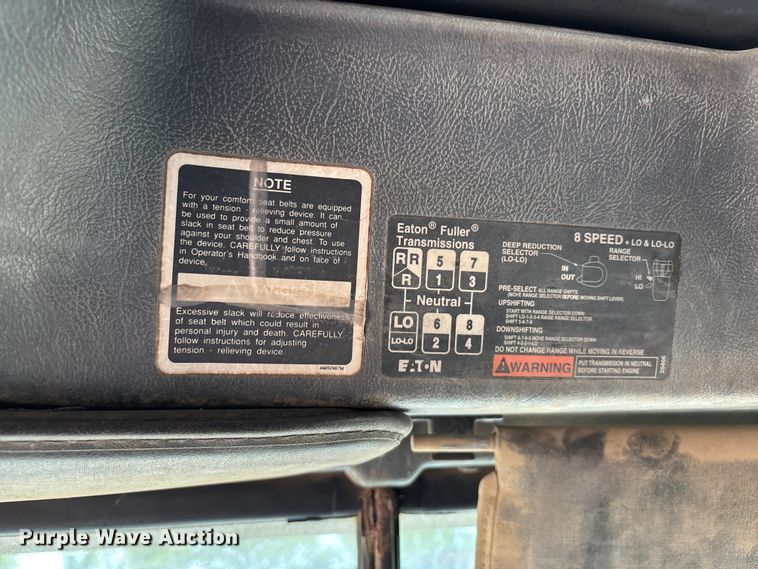 image for item DT0169 1997 Mack RD dump truck