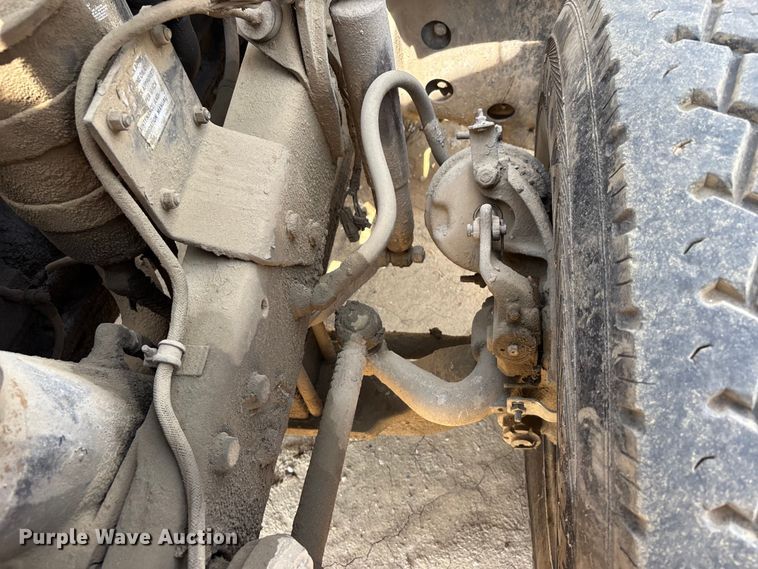 image for item DT0169 1997 Mack RD dump truck