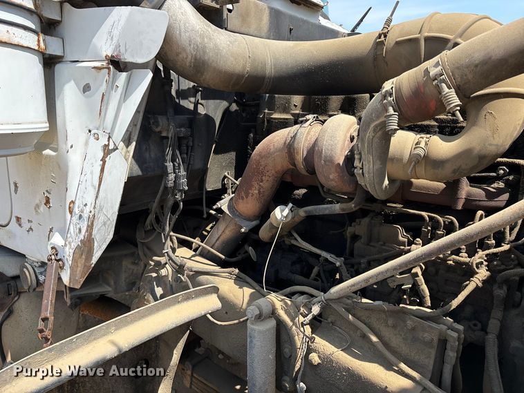 image for item DT0169 1997 Mack RD dump truck