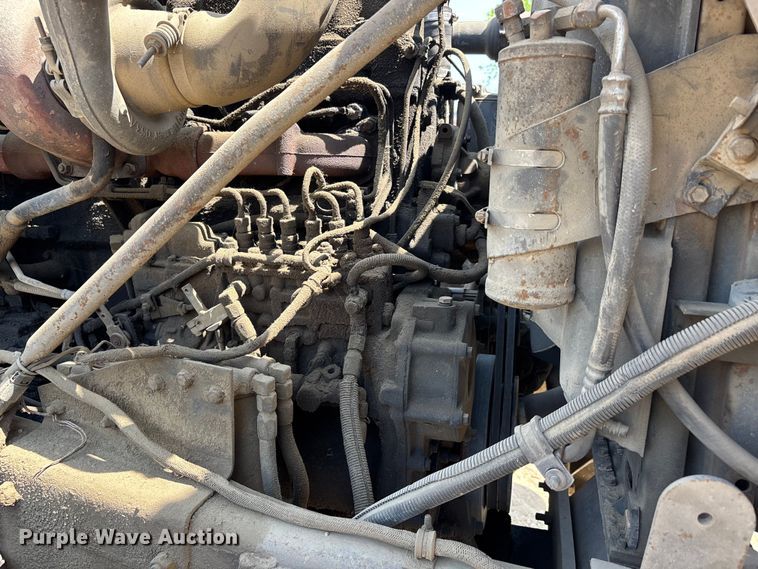 image for item DT0169 1997 Mack RD dump truck