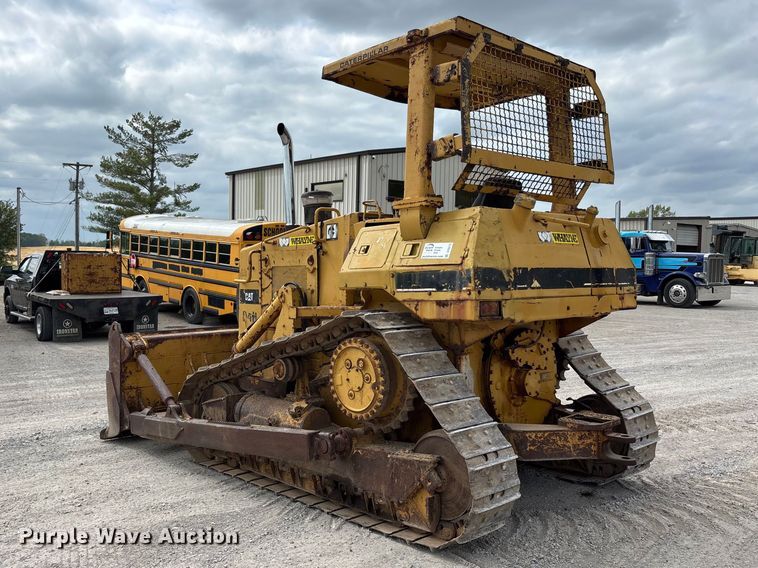 image for item DT0215 1987 Caterpillar D4H dozer