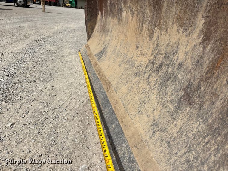 image for item DT0215 1987 Caterpillar D4H dozer