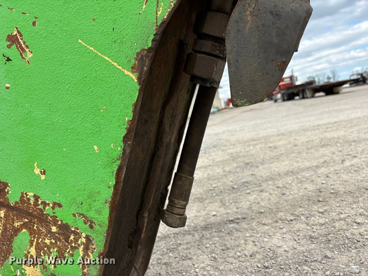 image for item DT0216 2012 Sennebogen 835 material handler