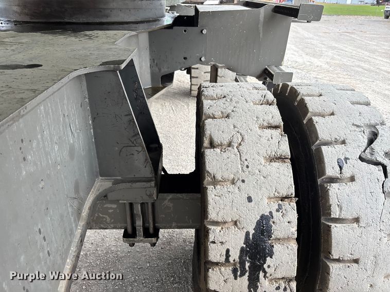 image for item DT0216 2012 Sennebogen 835 material handler