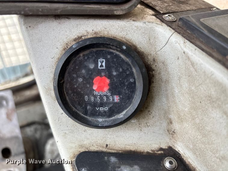 image for item DT0216 2012 Sennebogen 835 material handler