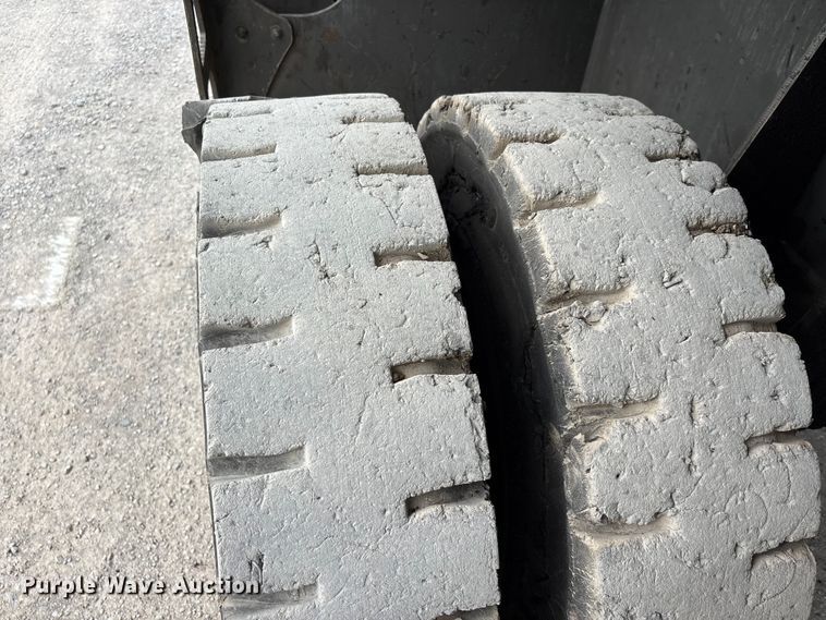 image for item DT0216 2012 Sennebogen 835 material handler