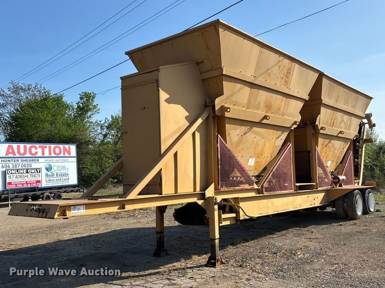 image for item DT0217 Twin Cold Hopper trailer