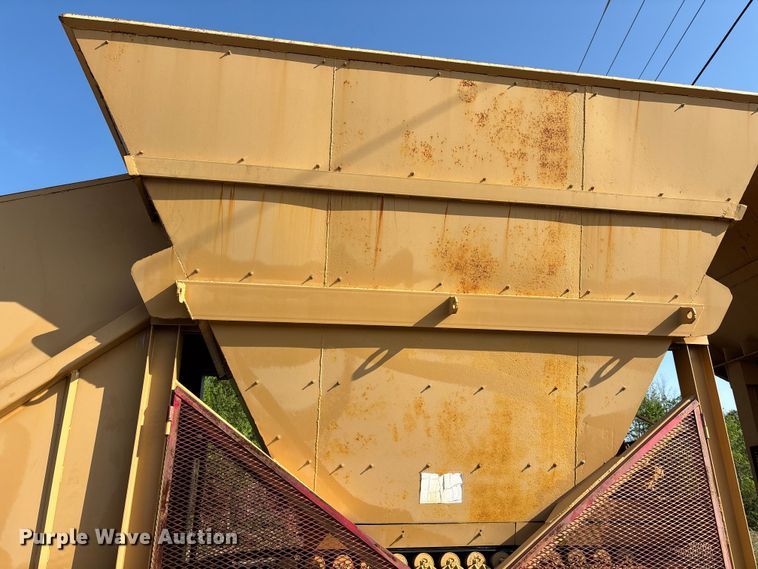 image for item DT0217 Twin Cold Hopper trailer