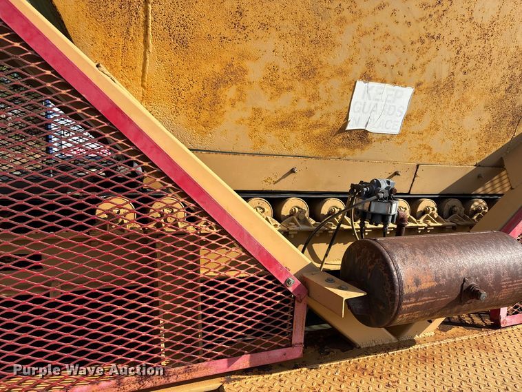 image for item DT0217 Twin Cold Hopper trailer