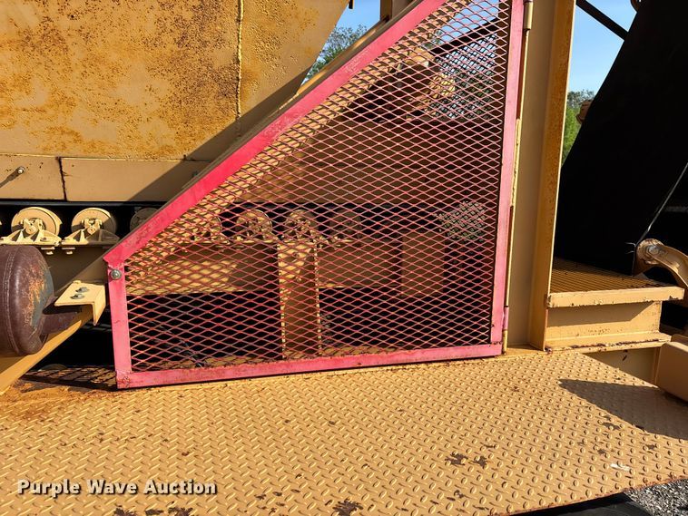 image for item DT0217 Twin Cold Hopper trailer