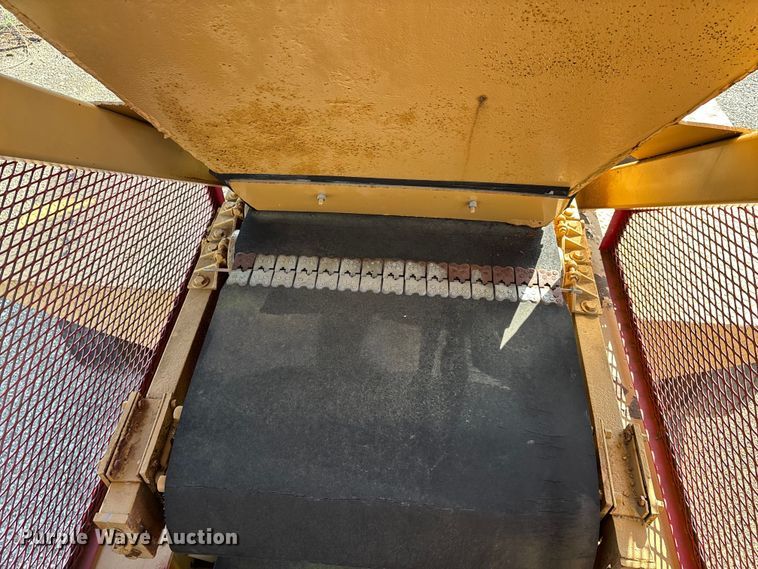 image for item DT0217 Twin Cold Hopper trailer