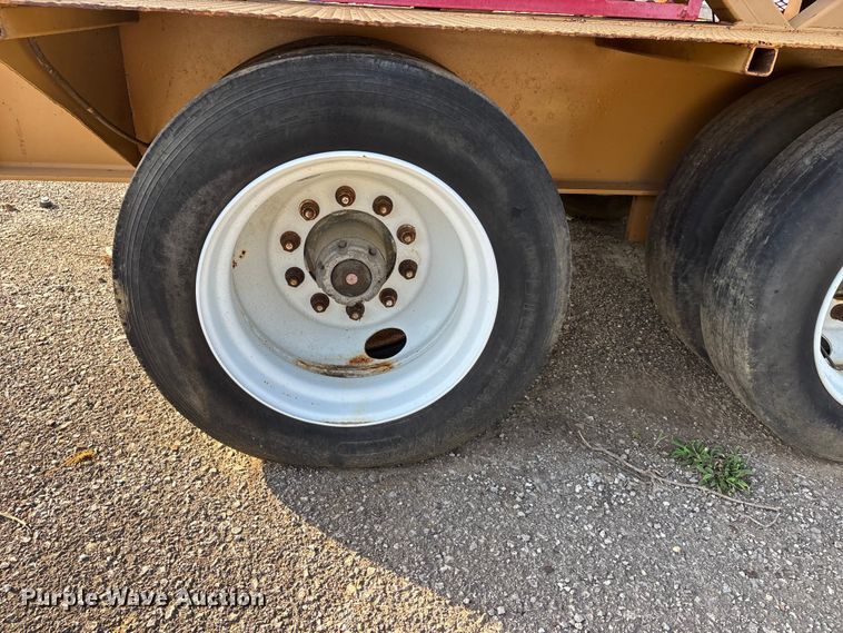 image for item DT0217 Twin Cold Hopper trailer