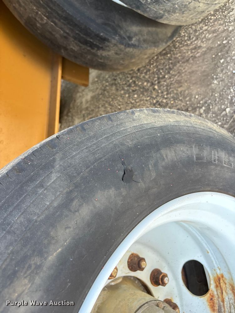 image for item DT0217 Twin Cold Hopper trailer