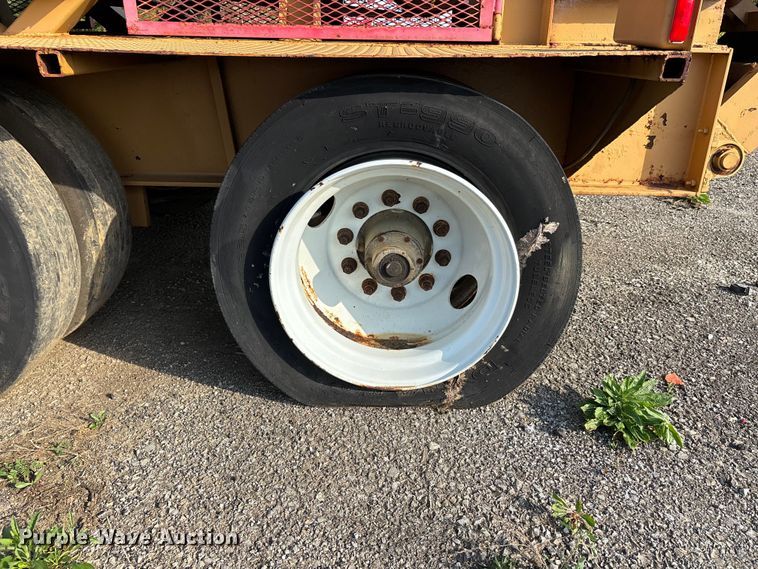 image for item DT0217 Twin Cold Hopper trailer