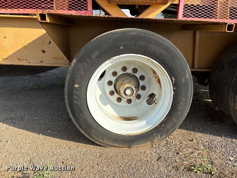 image for item DT0217 Twin Cold Hopper trailer