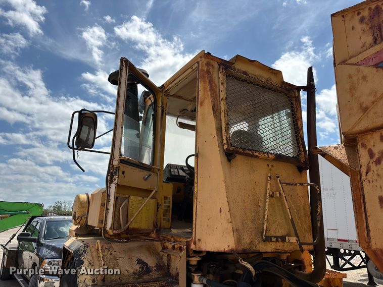 image for item DT0219 1998 Moxy MT30 X articulated haul truck