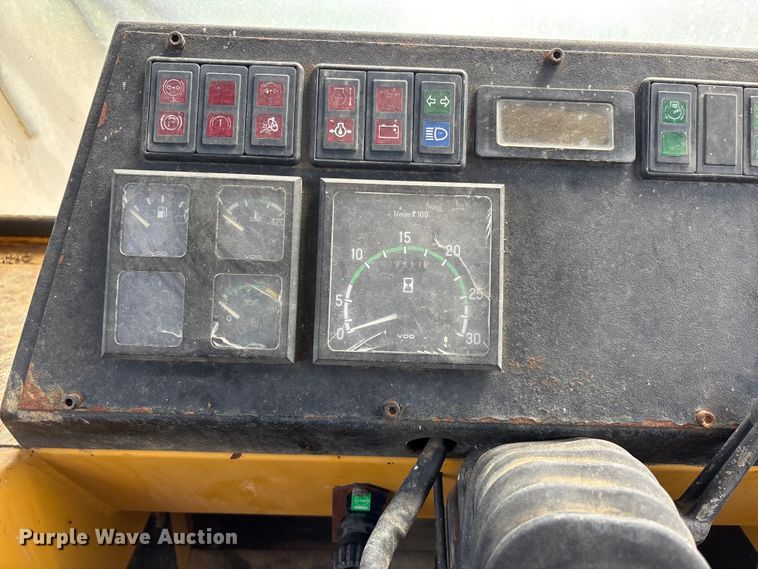 image for item DT0219 1998 Moxy MT30 X articulated haul truck