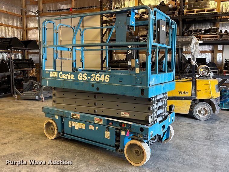 image for item DT0225 2004 Genie GS-2646 scissor lift