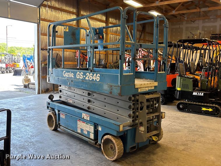 image for item DT0225 2004 Genie GS-2646 scissor lift