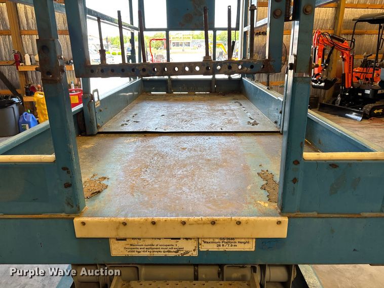 image for item DT0225 2004 Genie GS-2646 scissor lift