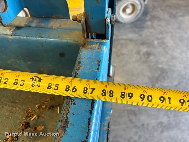 image for item DT0225 2004 Genie GS-2646 scissor lift