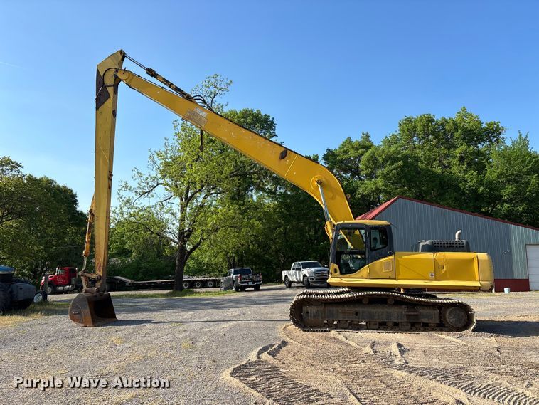 image for item DT0236 2005 Komatsu PC300LC-7L long reach excavator