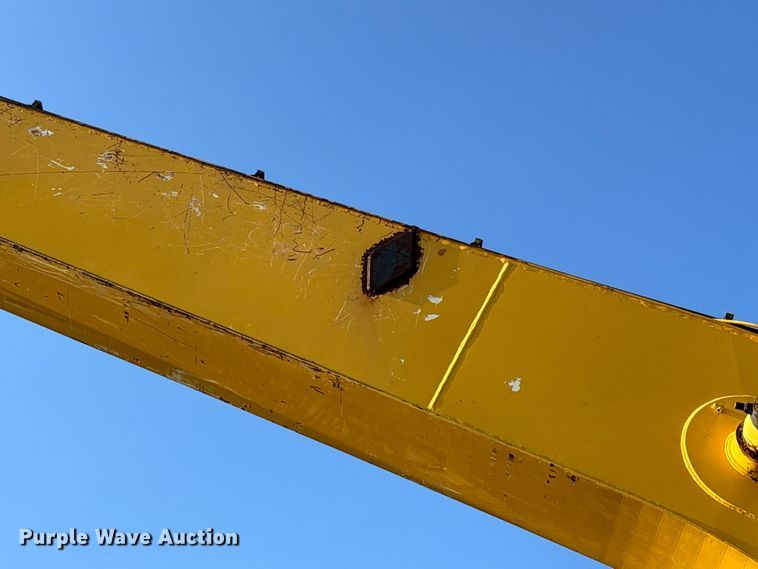 image for item DT0236 2005 Komatsu PC300LC-7L long reach excavator