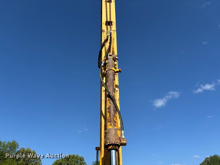 image for item DT0236 2005 Komatsu PC300LC-7L long reach excavator