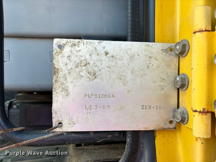 image for item DT0236 2005 Komatsu PC300LC-7L long reach excavator