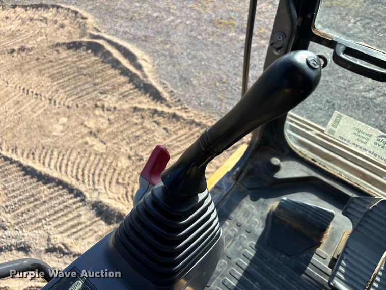 image for item DT0236 2005 Komatsu PC300LC-7L long reach excavator