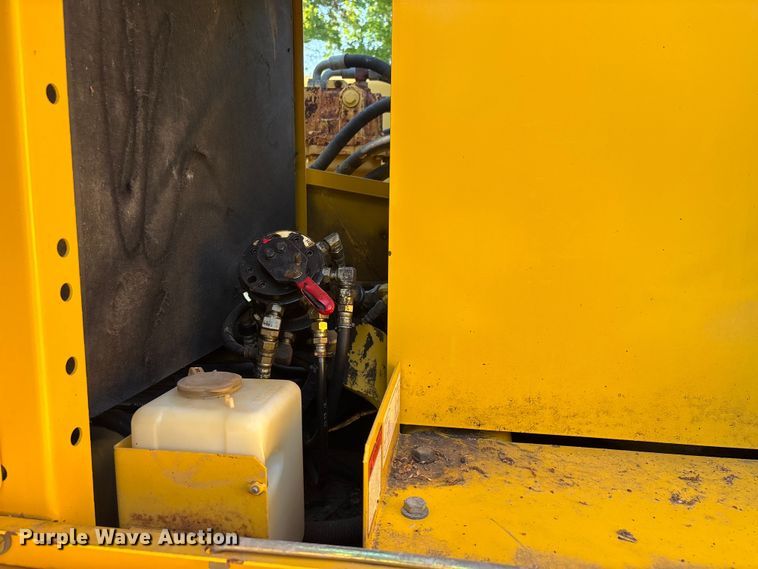 image for item DT0236 2005 Komatsu PC300LC-7L long reach excavator