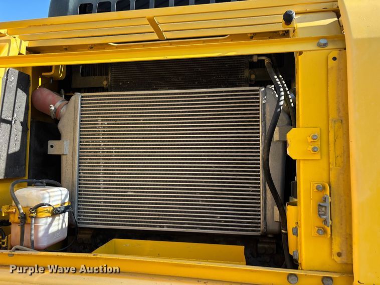 image for item DT0236 2005 Komatsu PC300LC-7L long reach excavator