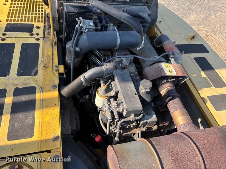 image for item DT0236 2005 Komatsu PC300LC-7L long reach excavator