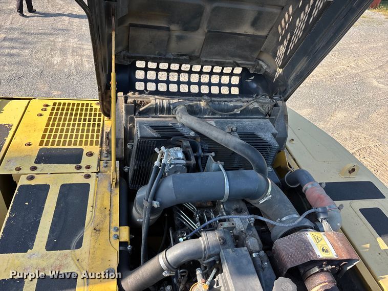 image for item DT0236 2005 Komatsu PC300LC-7L long reach excavator