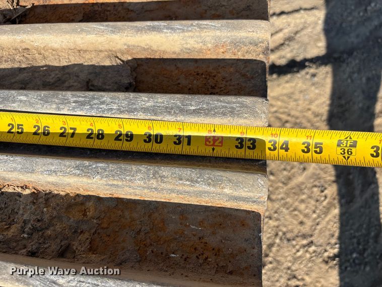 image for item DT0236 2005 Komatsu PC300LC-7L long reach excavator