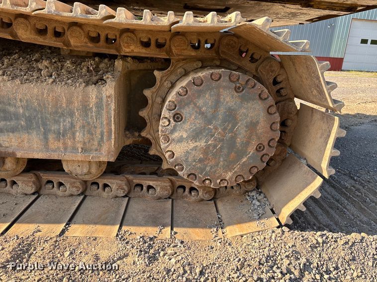 image for item DT0236 2005 Komatsu PC300LC-7L long reach excavator