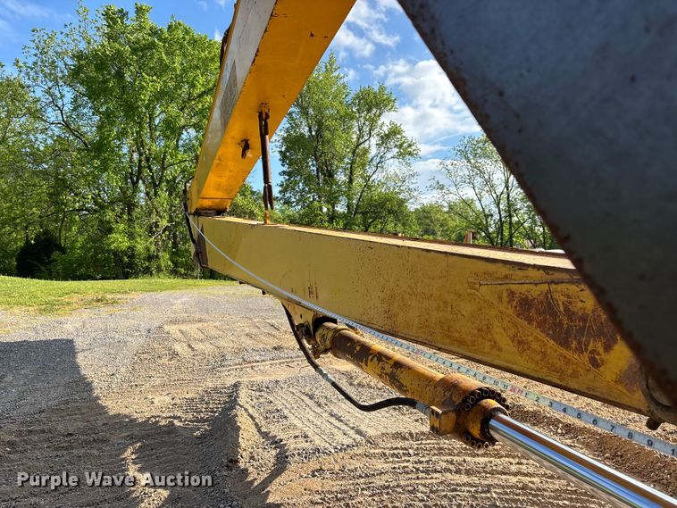 image for item DT0236 2005 Komatsu PC300LC-7L long reach excavator